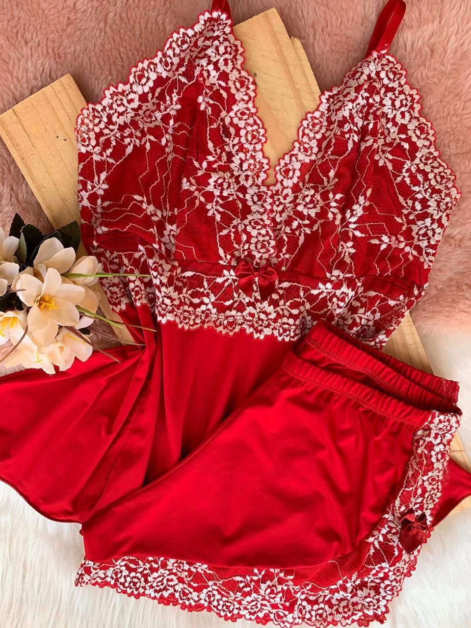 Babydoll set vermelho com detalhes branco