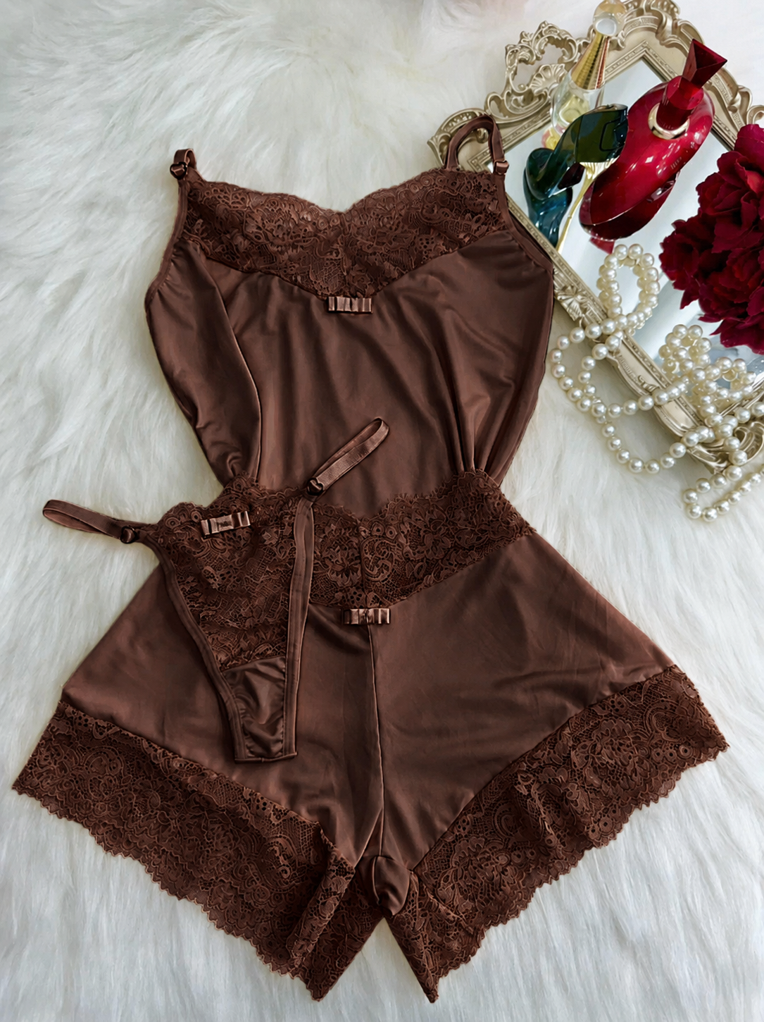 Babydoll Encanto , acompanha calcinha - Marrom