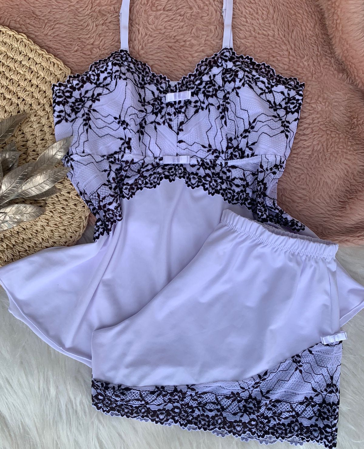 babydoll branco com detalhes pretos em ligalight e renda - Jessica Lingerie & Beachwear