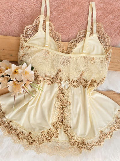 BABYDOLL 2 LACINHOS ABERTO NAS COSTAS MARFIM COM DETALHES MARROM