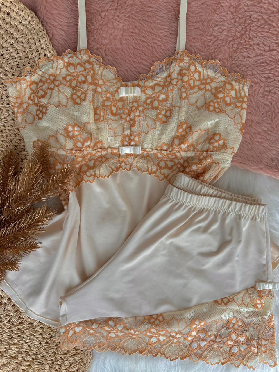 Babydoll Mousse Marfim com detalhes caramelo  - Lingerie Brasileira