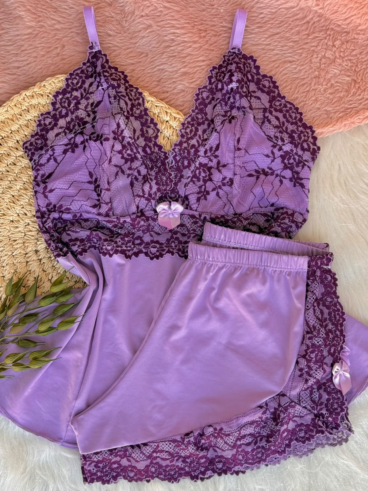 BABY DOLL SELENA LAVANDA COM DETALHE ROXO