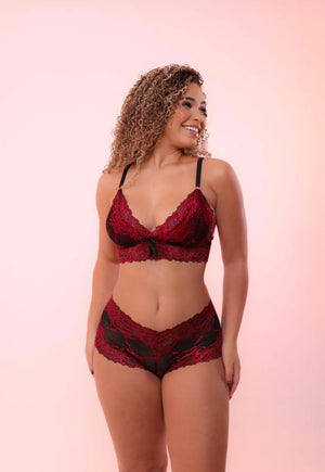 CALCINHA CALECOM EM RENDA COM FORRO EM ALGODAO