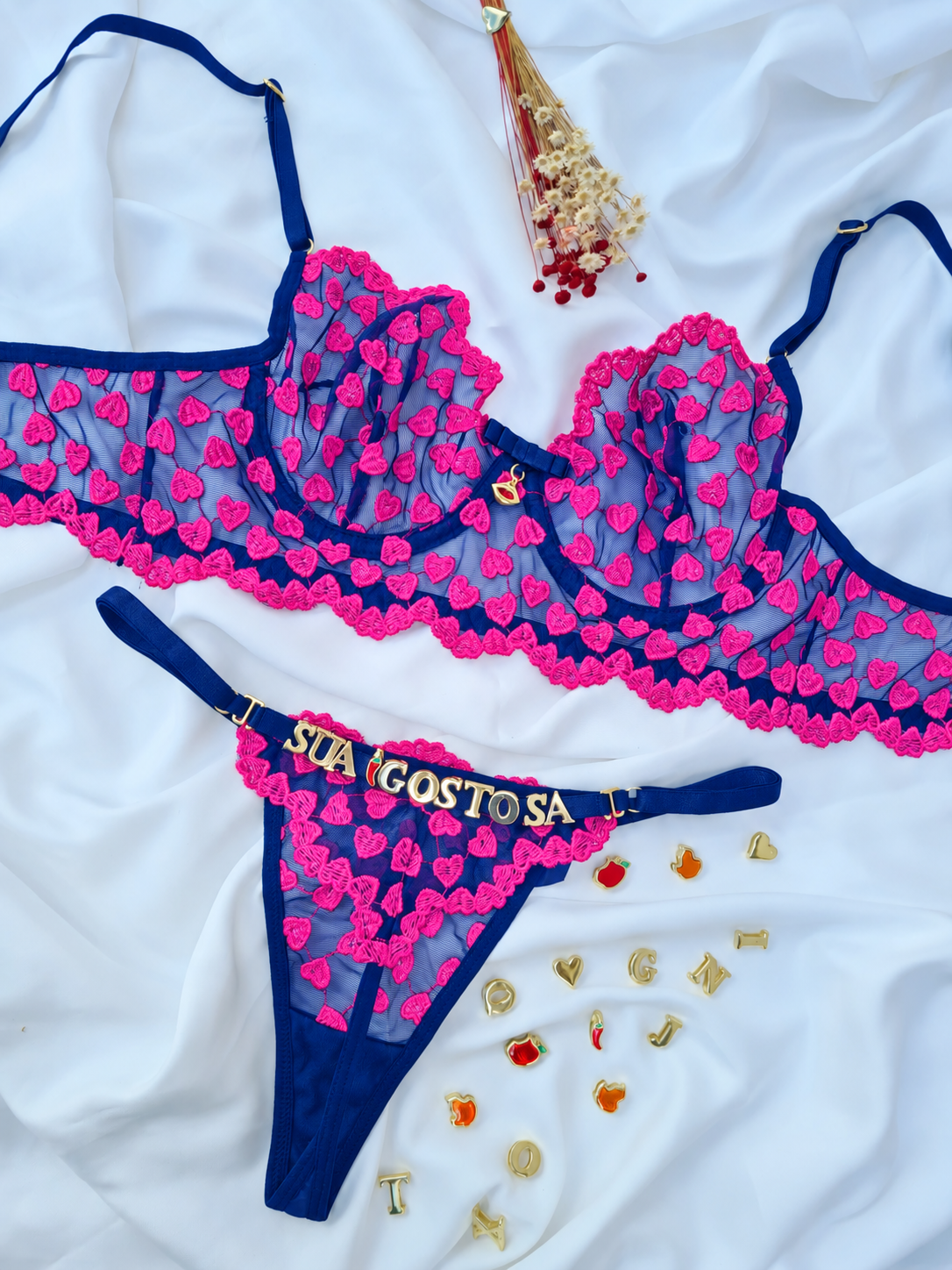 Conjunto personalizável (azul sideral com corações pink)