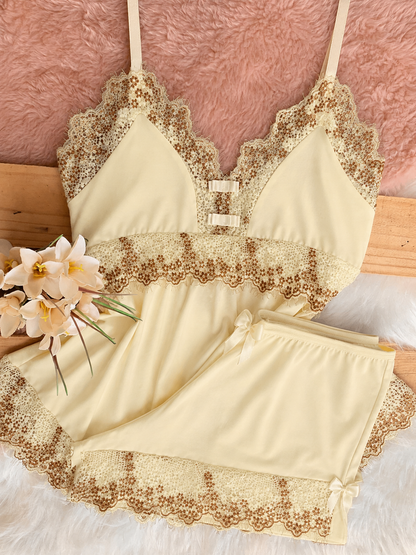 BABYDOLL 2 LACINHOS ABERTO NAS COSTAS MARFIM COM DETALHES MARROM