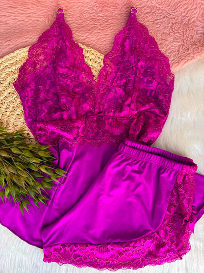 Babydoll fúcsia com fios dourados