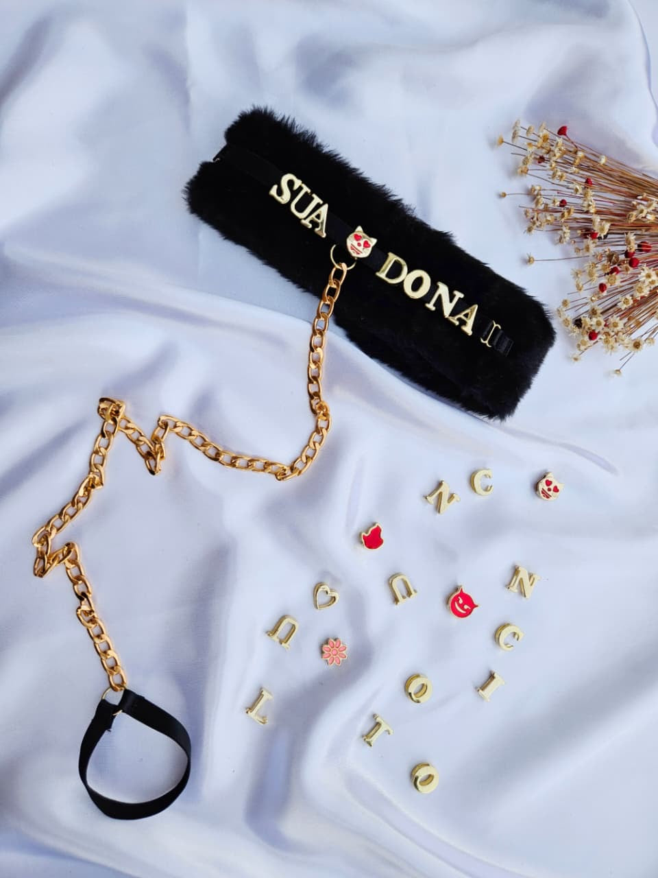 COLEIRA PELÚCIA PERSONALIZÁVEL