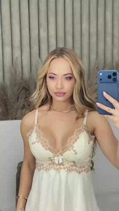 Babydoll marfim com detalhes beige